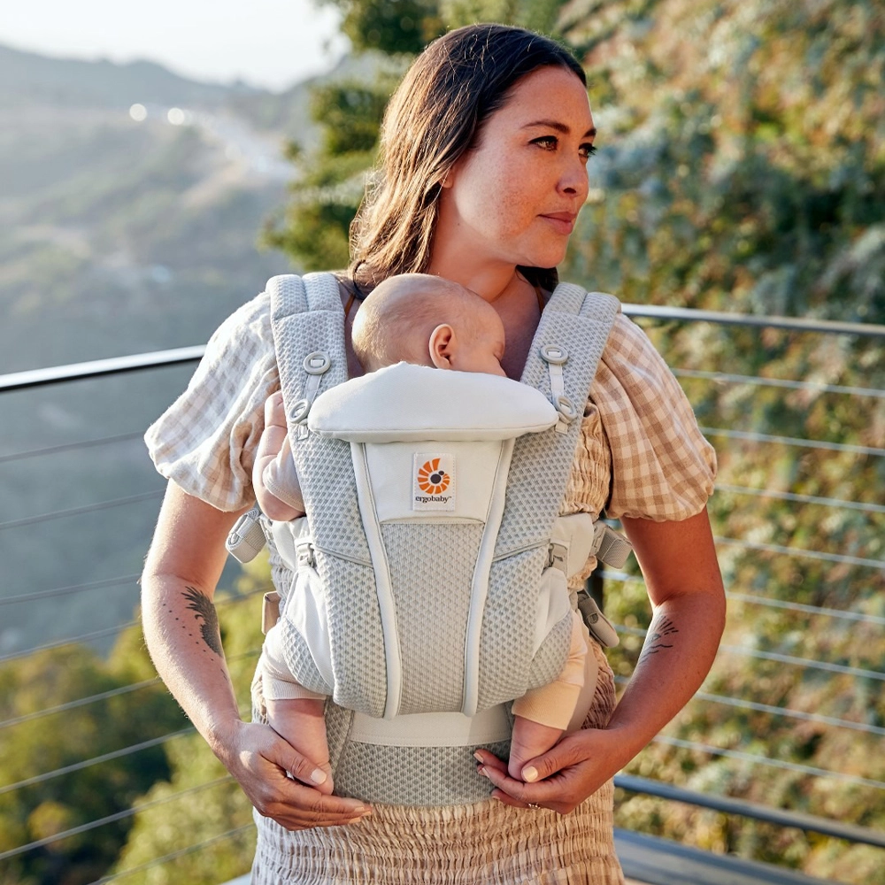 ergobaby-omni-breeze-pearl-grey