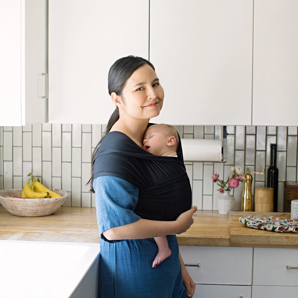 ergobaby-aura-marama-black