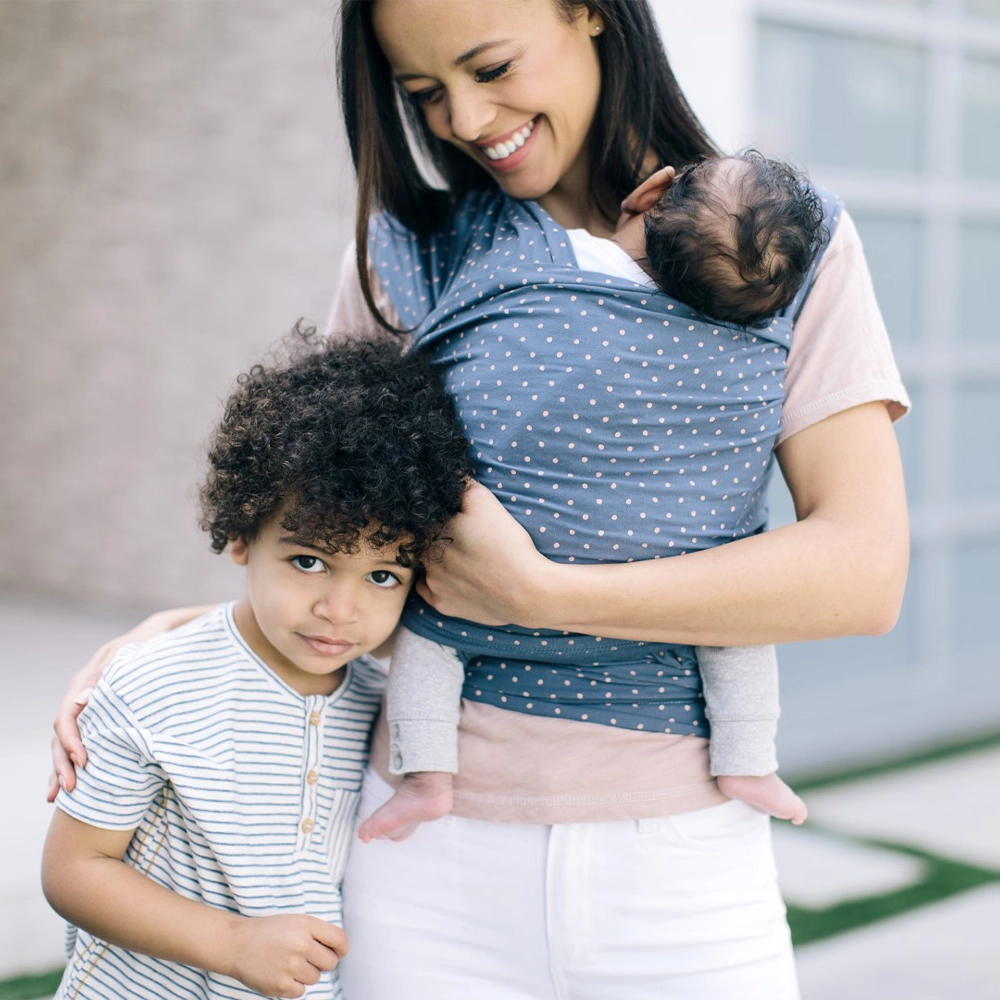 ergobaby-aura-marama-coral-dots