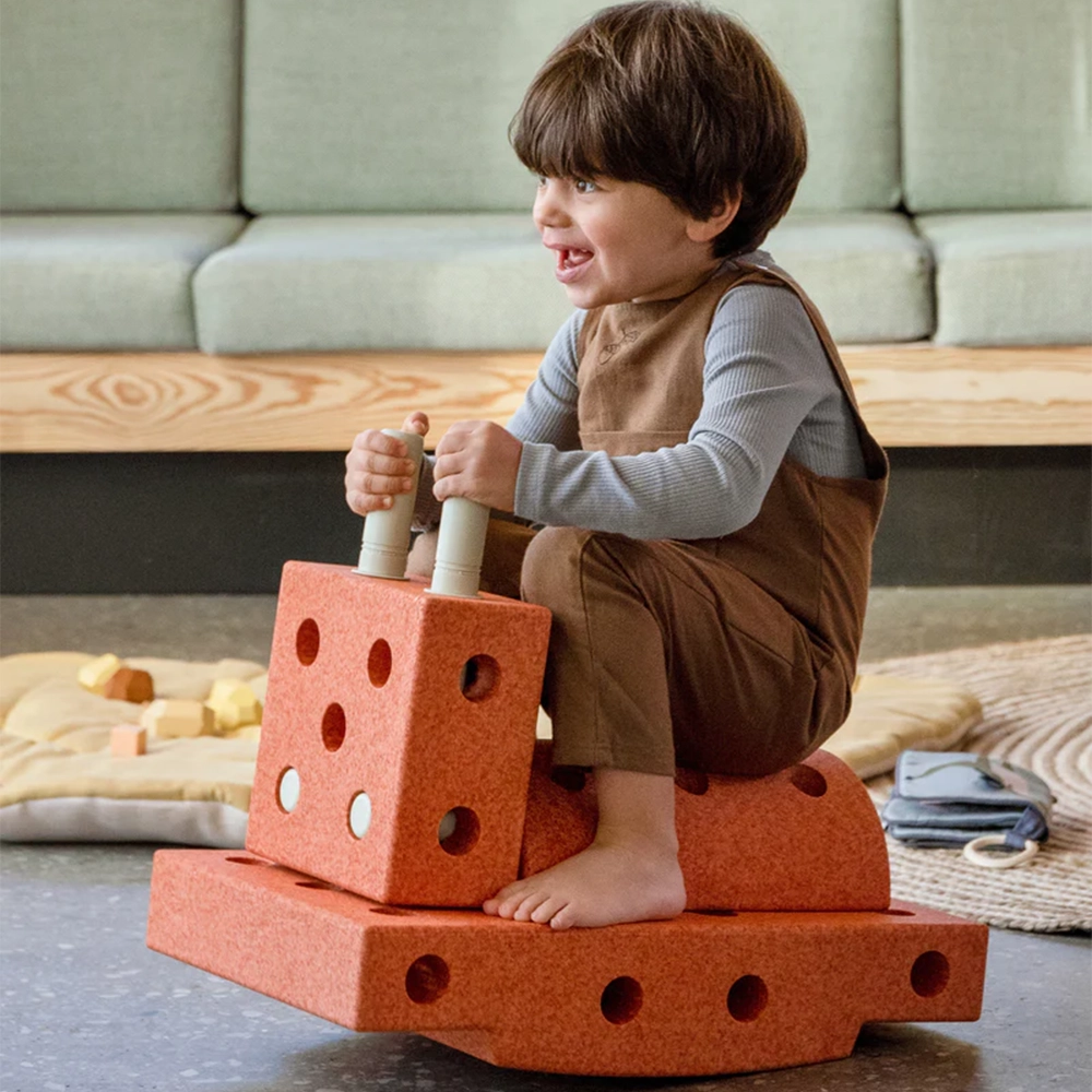 modu-explorer-set-portokalov