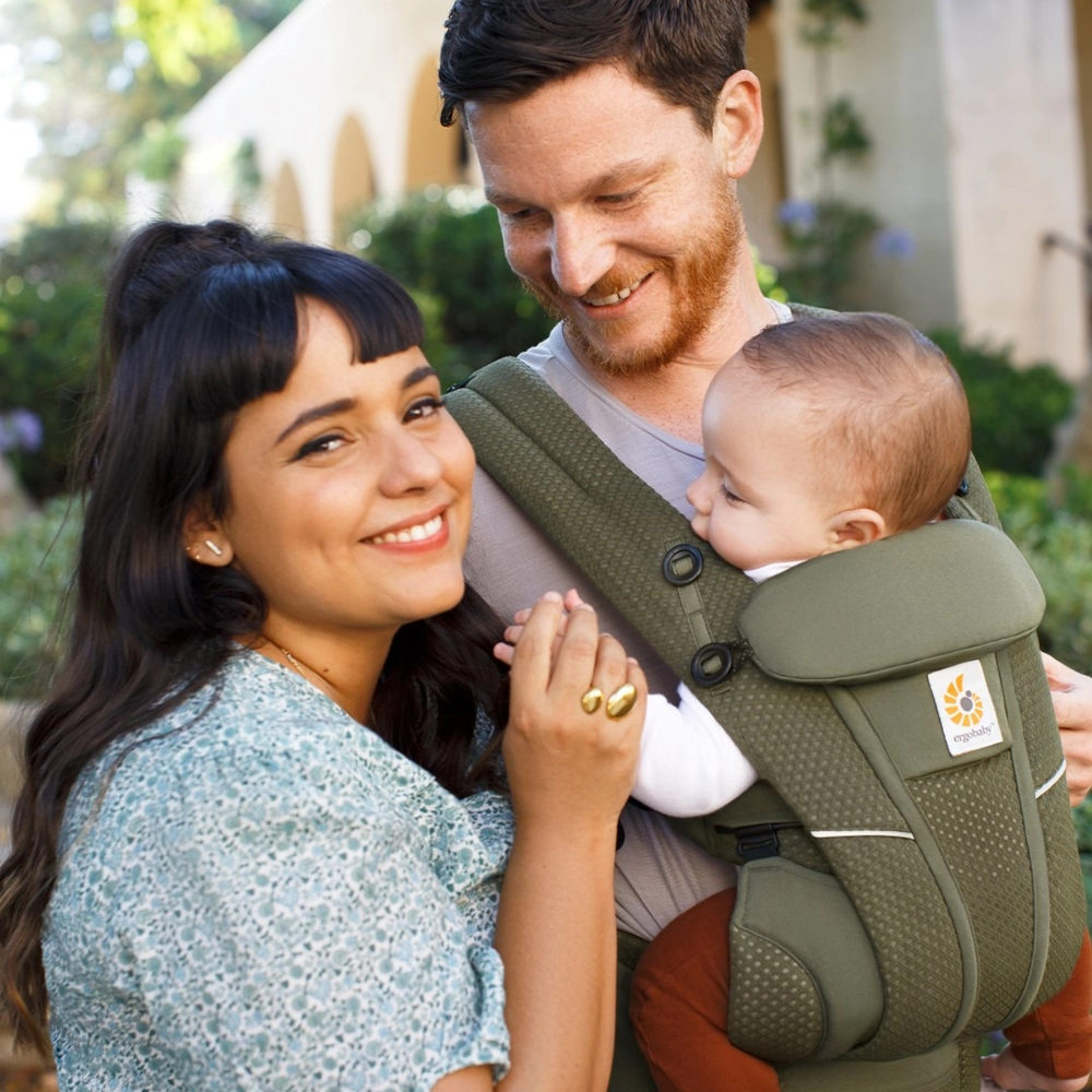 ergobaby-omni-breeze-olive-green